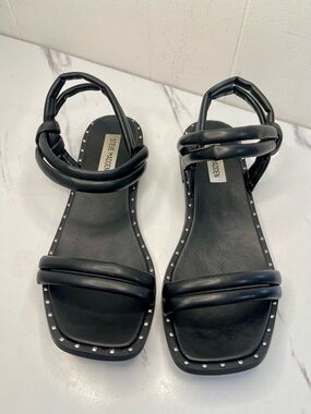 Steve Madden Black Braided Strap Studded-Edge Sandals Size 7